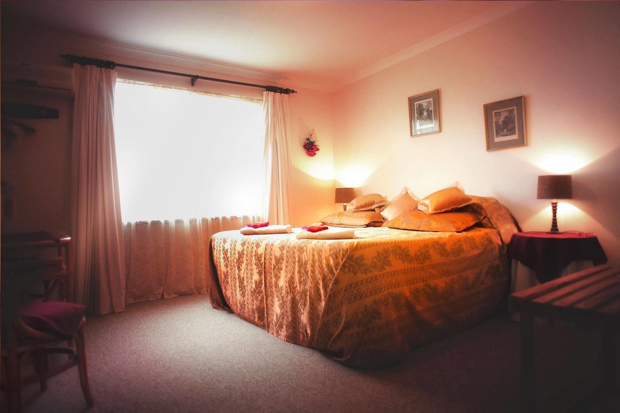 Enderslie House Bed & Breakfast Muchea