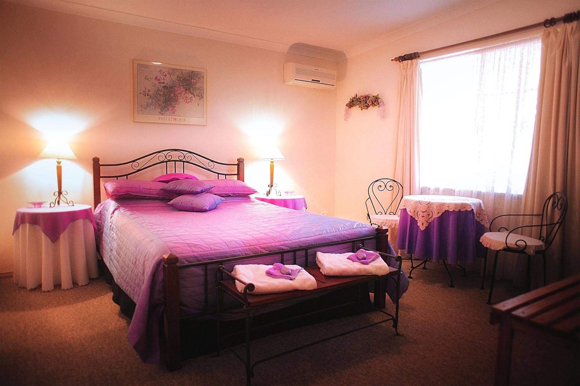 Bed & Breakfast Enderslie House